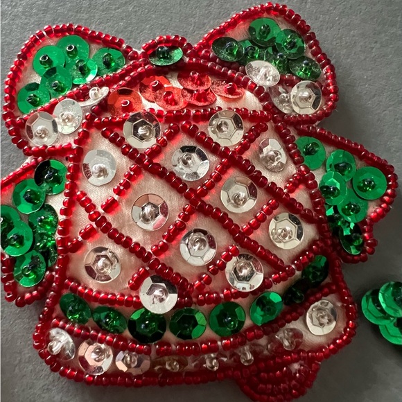 SET OF 3 VINTAGE BEADED/SEQUINED CHRISTMAS MAGNETS - Picture 4 of 9